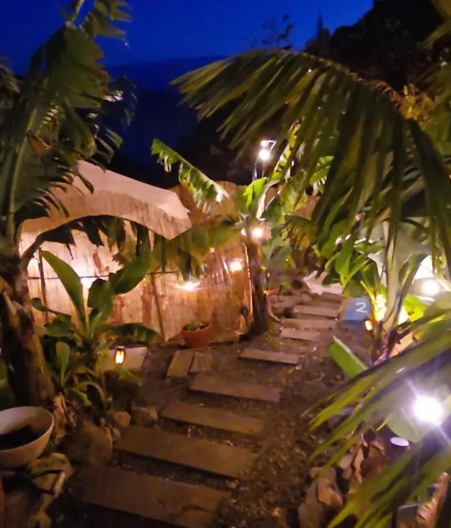 Romantic Glamping Bell Tent With Private Unique Bathroom Ponta do Sol  0*, Ponta do Sol (Madeira)