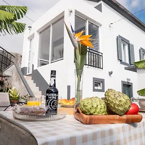 Isabela House Villa